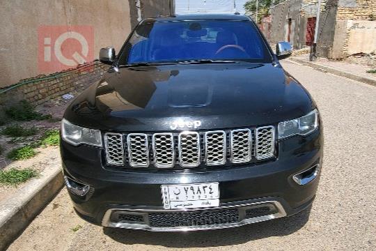 جیپ گراند شیرۆکی